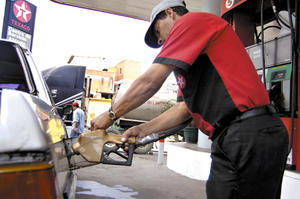Suenan el tablazo… suben precios de gasolina y combustible diesel