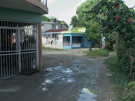 Reclaman arreglo de calles en sector Los Rieles de San Marcos
