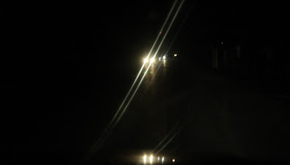 Periodista denuncia oscuridad reinante en carretera PP-Santiago