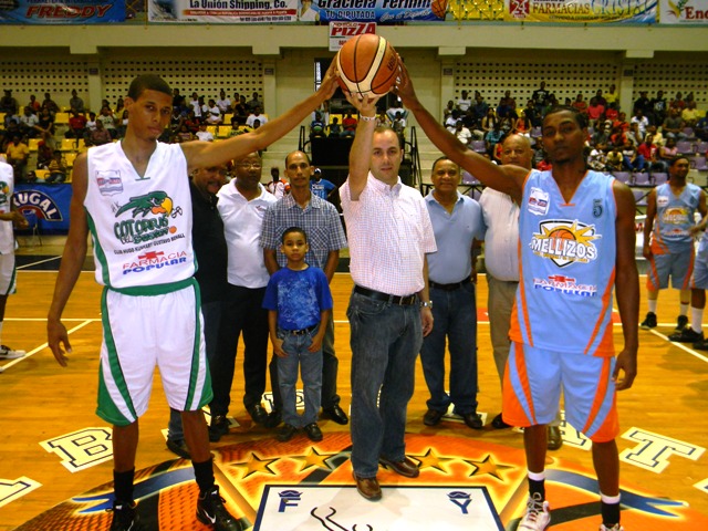 Cotorras del Gustavo le ganan a Mellizos del Sur y empatan final del Básquet Superior PP
