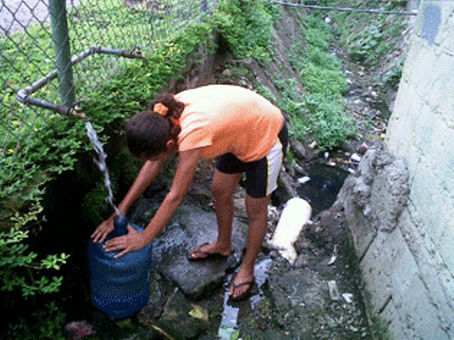 Se agudiza falta de agua potable en urbanización e sectores populares de PP