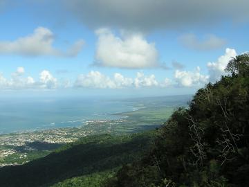Pronostican cielo nublado y oleajes anormales en costa Norte durante el fin de semana