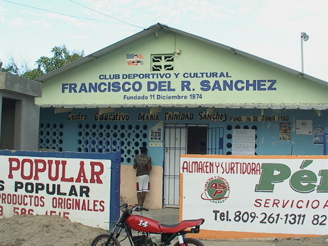 Club Francisco del Rosario Sánchez realiza torneo con 5 equipos