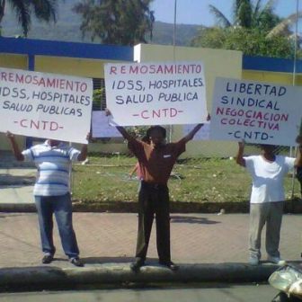 Trabajadores y dirigentes sindicales se oponen al cierre del IDSS en PP