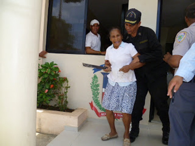 Sigue grave niña herida al resistir intento de violación por un hombre