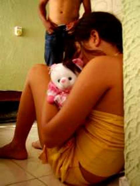 Un año de prisión preventiva a padre degenerado por violar a su hija de 15 años