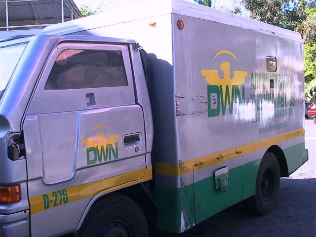 Patrulla hiere hombre cuando robaba una finca, siguen investigaciones por asalto a camión blindado