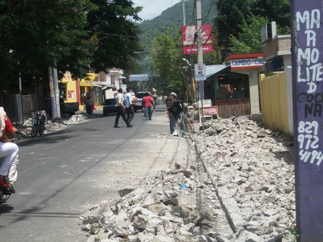 Reinician trabajos de remozamiento en la entrada de Imbert
