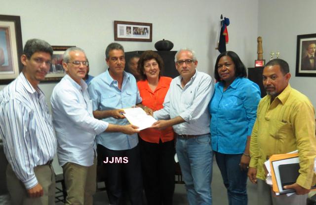 BC entrega terrenos para construir nuevos centros educativos en residencial La Unión de Sosúa