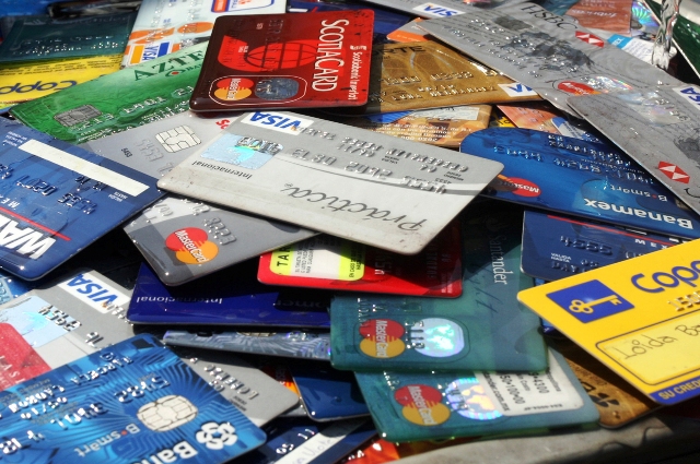 Apresan banda integrada por 6 búlgaros clonaban tarjetas crédito en Sosúa y PP