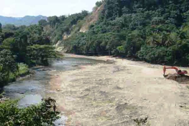 Cabildo prohíbe extracción de agregados y materiales para construcción desde el río Bajabonico
