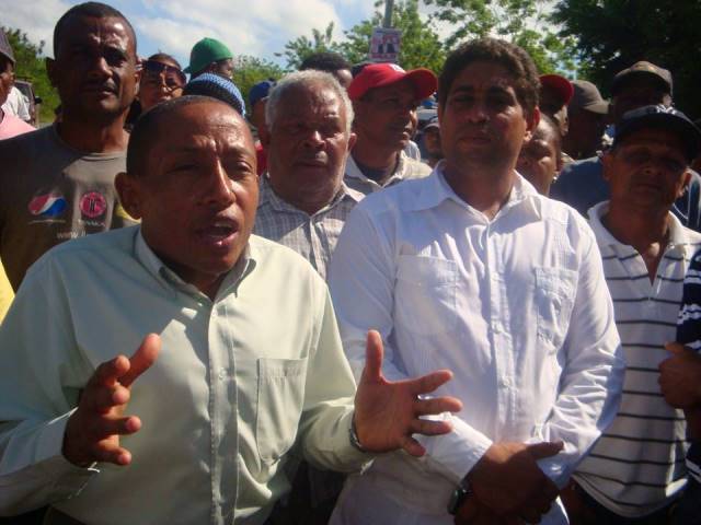 Campesinos sin tierra siguen protestando por asentamiento irregular pretende realizar el IAD en Saballo