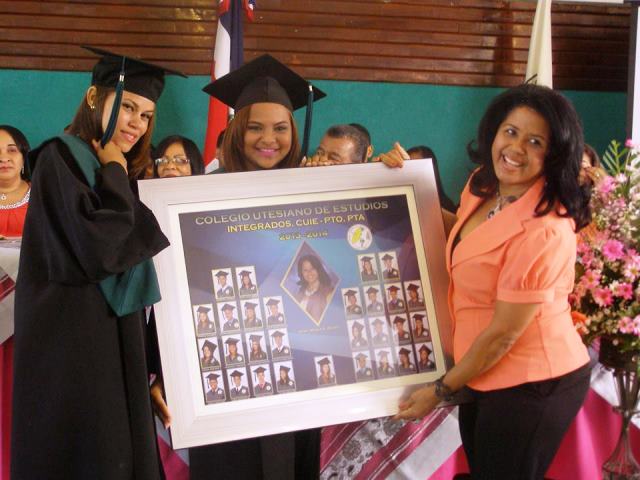 Colegio Utesiano gradúa 40 nuevos bachilleres residentes en distintos sectores de PP