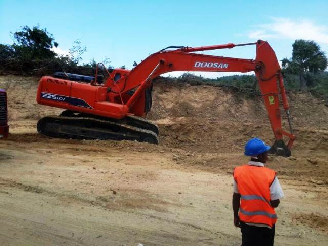 Con millonaria inversión avanzan trabajos construcción carretera Maimón-Guzmancito-Cambiazo