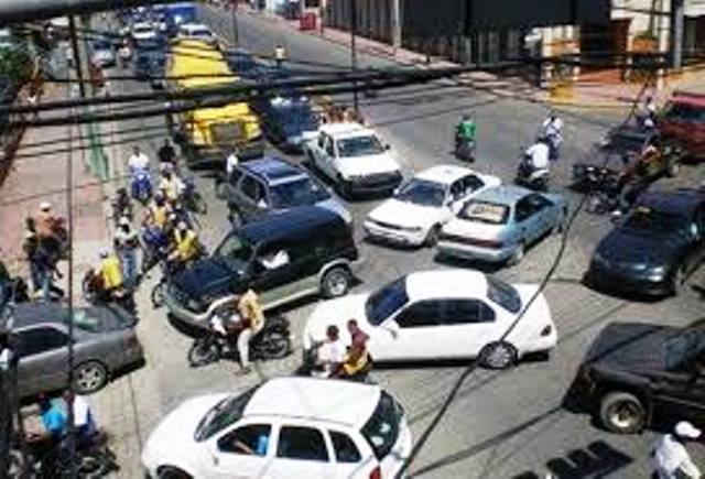 Ediles municipales de Puerto Plata discrepan sobre medidas a tomarse para organizar transito caótico existente en esta ciudad