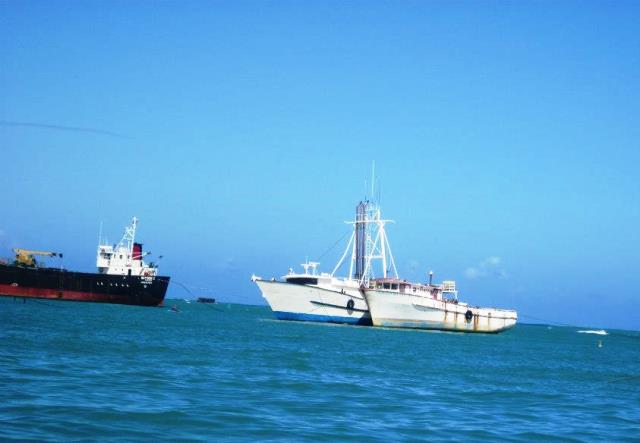 Autoridades dominicanas con guardacostas y aviones siguen buscando barco pesquero con 17 tripulantes