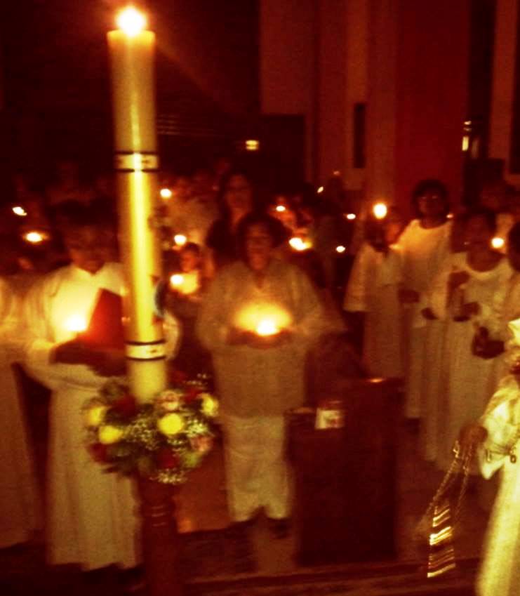 Feligreses católicos realizan vigilia frente a catedral de Puerto Plata exigiendo que se mantenga la penalización absoluta del aborto