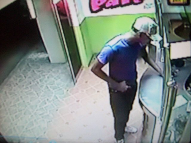 Atracan banca de lotería en avenida de Puerto Plata ante las mismas narices agentes policiales que se paseaban en tres unidades
