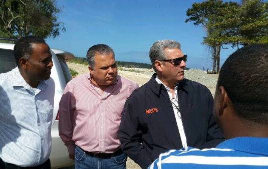 Ministro de Obras Públicas visita a PP y rehusó hablar de ampliación a 4 carriles carretera  