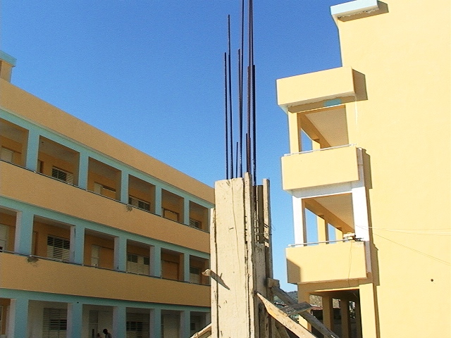 Por falta de dinero están paralizados trabajos construcción escuela Los Rieles II de San Marcos