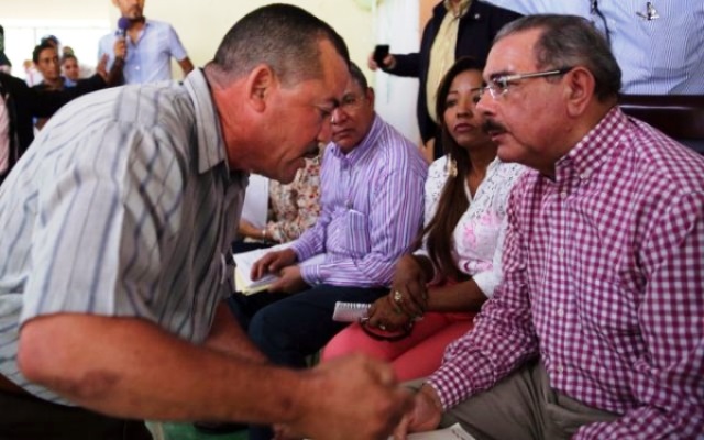 Presidente Medina dispone apoyo millonario a los productores Luperón para que puedan crecer y desarrollarse