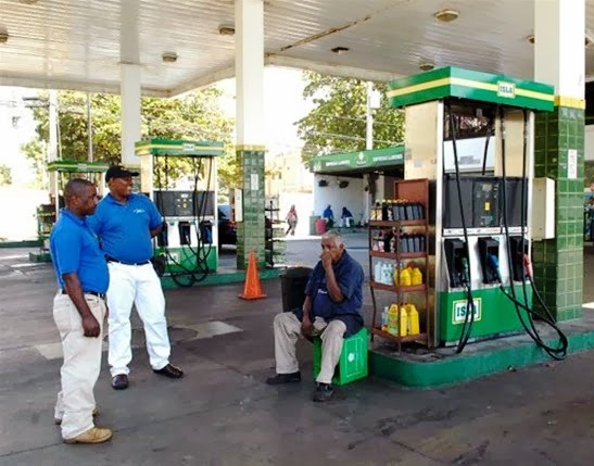 Se cumplió en PP paro por 8 horas en gasolineras exigiendo liberación del pago diferencial por temperatura