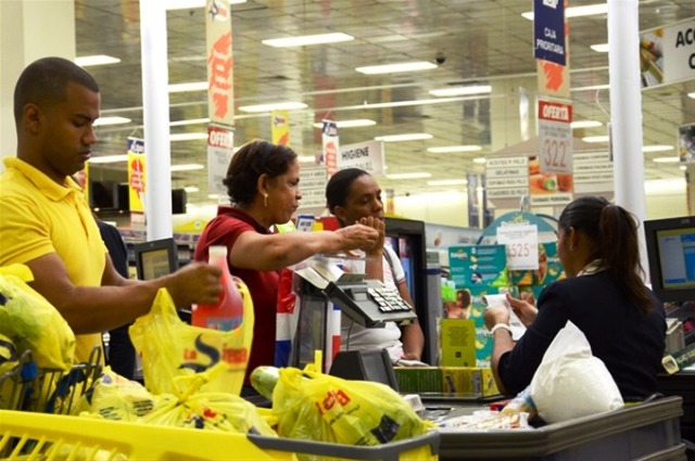 Supermercados y otros comercios de PP ya aplican alza del ITEBIS en productos alimenticios 