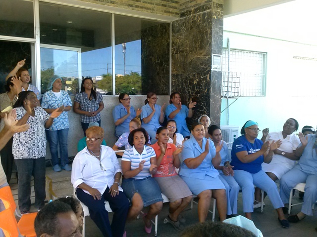 Enfermeras del IDSS siguen en huelga en hospitales de Puerto Plata por falta de pago e incentivos