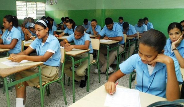 Casi 10 mil estudiantes de Puerto Plata acudirán a primera convocatoria de las Pruebas Nacionales