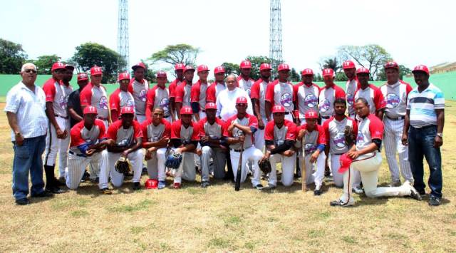 Granjeros de Moca les propinan la tercera derrota consecutiva a Tiburones de Puerto Plata