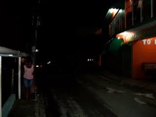 Residentes y comerciantes de Altamira están a gritos por largos apagones