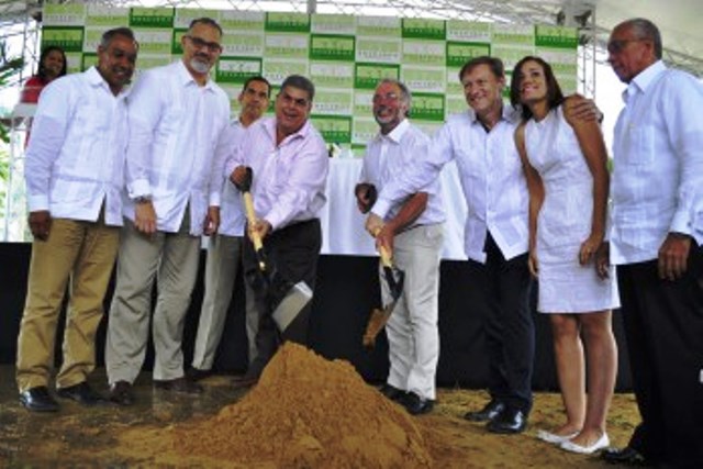 Dan primer palazo e inician construcción parque eólico en Guzmancito que producirá 100 megavatios