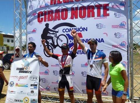 Joven ciclista Puertoplateño conquista primer lugar en competencia regional efectuada en Mao