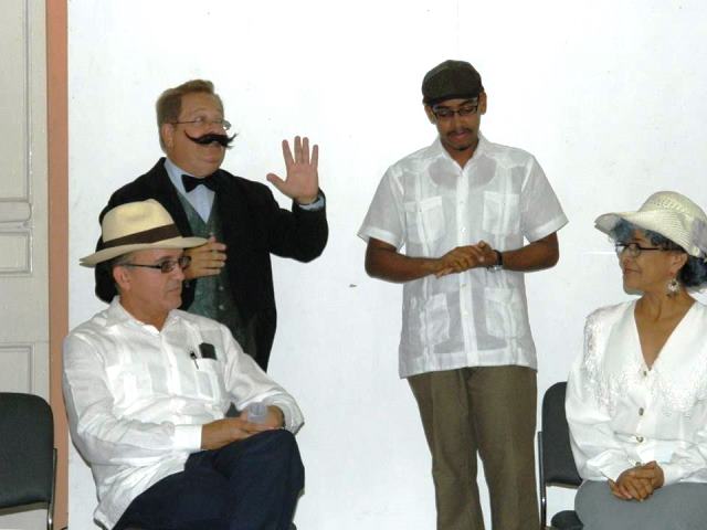 Presentan cuadernos sobre la historia de Puerto Plata en un simposio con importantes disertantes