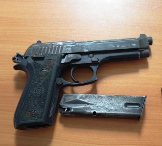 Revelan que entre las pistolas vendidas por raso policial está la del taxista asesinado en Cofresí