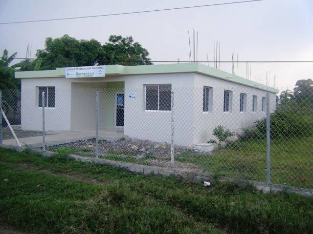  Inauguran centro de atención primaria en Barrancón de Luperón construido por diputado Quiñones