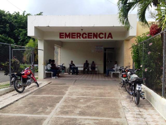 Ciudadanos se quejan por deterioro de camas y falta de medicamentos en el hospital de Imbert