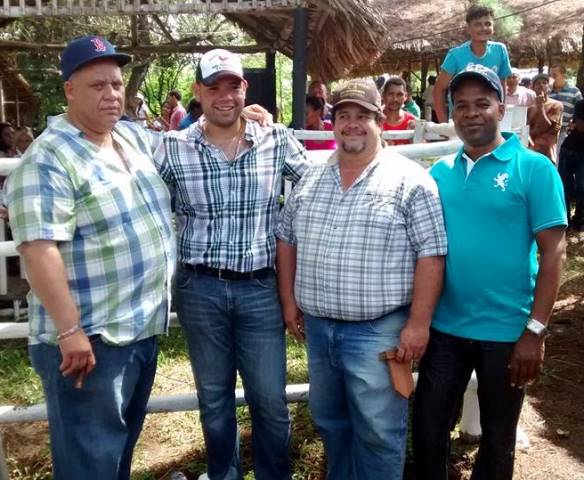 Ganaderos realizan competencia de ordeño y otras actividades durante día de campo en El Cupey