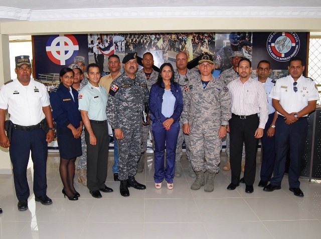 Base Aérea de Puerto Plata sostiene encuentro con autoridades provinciales sobre aspectos de seguridad