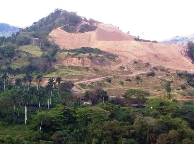 Denuncian que políticos ligados al gobierno auspician depredación recursos naturales en parte oeste de PP