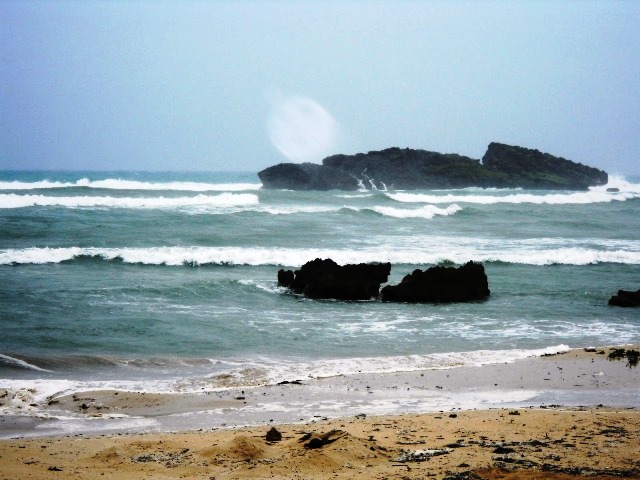 Se inicia solsticio de invierno para el hemisferio norte con oleajes anormales y lluvias débiles en la costa Norte del país
