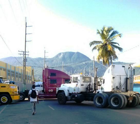 ¡Ojala que se cumpla! Vehículos pesados no podrán transitar a desde el mediodía del 24 hasta el domingo 27