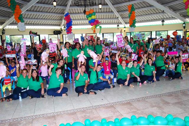 Celebran Día de los Reyes Magos en la Base Aérea de Puerto Plata
