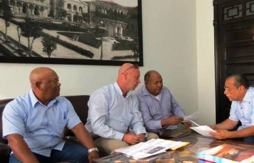  Dirigentes comunitarios de Luperón y Villa Isabela solicitan al gobierno construcción de carreteras y puentes