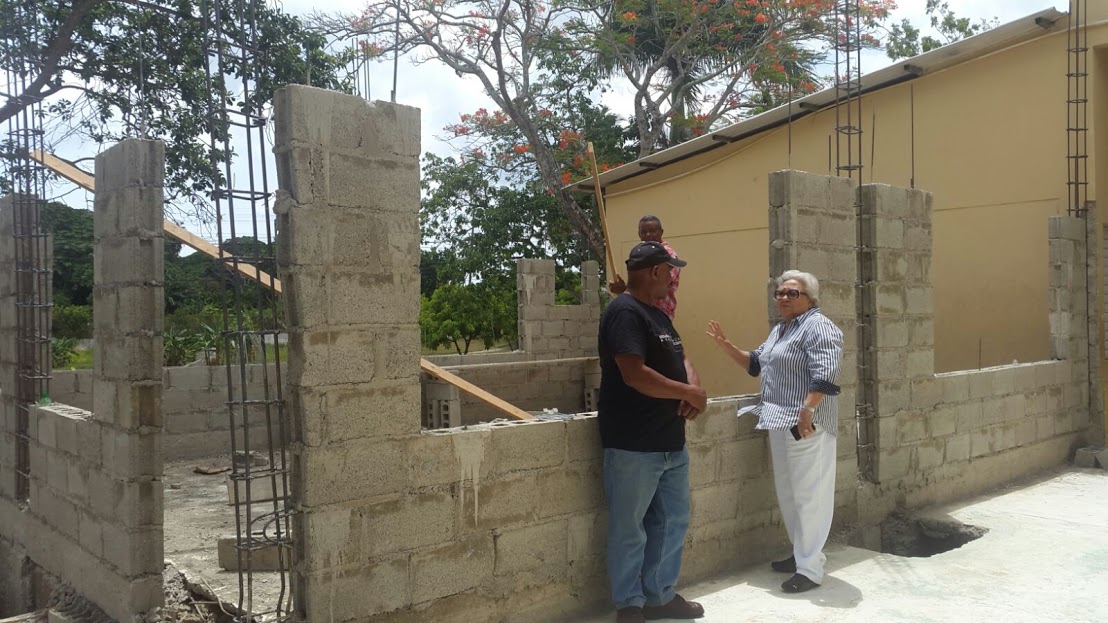Integración Juvenil construye salón multiuso con aporte recibidos de la FCCA