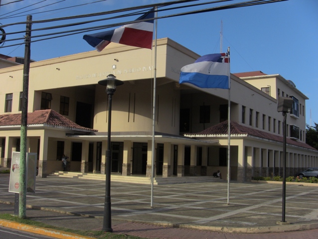 Tribunal de Puerto Plata imponen un año de prisión preventiva a un hombre acusado de tráfico de drogas