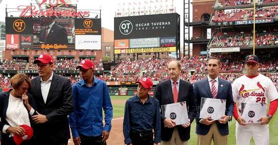 Cardenales de San Luis rinden homenaje al fallecido prospecto Puertoplateño Oscar Taveras