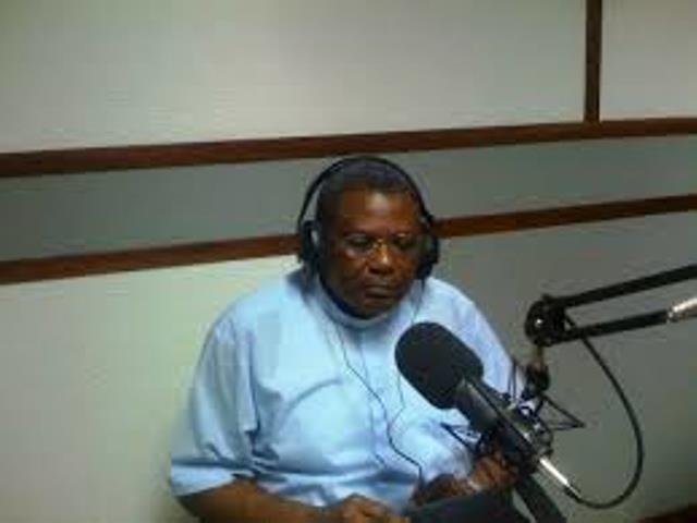 Sacerdote reclama a las autoridades que les presten más atención a comunidades parte baja de Puerto Plata