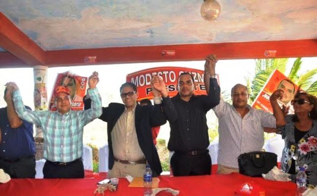 Modesto Guzmán recibe nuevos miembros en sector externo reformista de Puerto Plata	