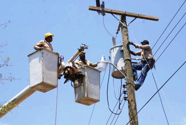 Empresa EDENORTE informó sobre suspensión de electricidad en todo el centro de PP debido a mantenimiento de redes
